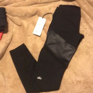 Alo Yoga Sheila Legging NWT S